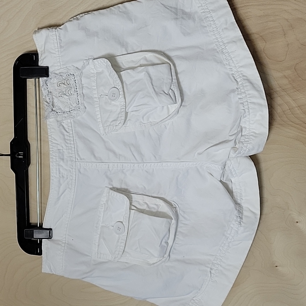 Shorts - Picture 5 of 7